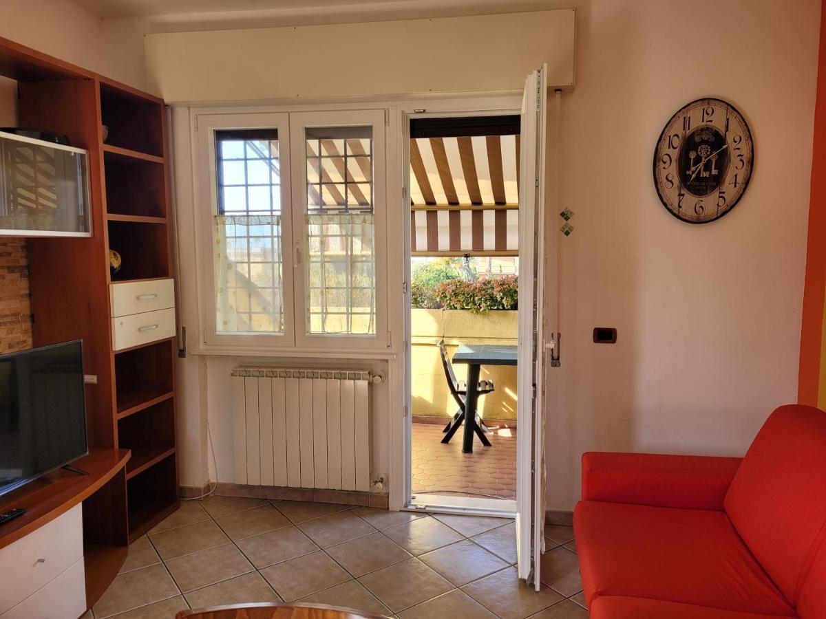 Villa Rimini - Seaview & Roman Holidays Apartments - Garden&Beach 300Mt Anzio Exterior foto